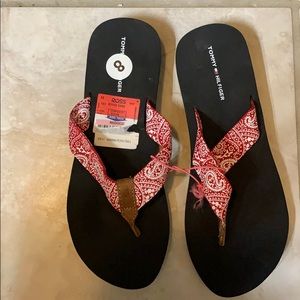 NWT Tommy Hilfiger flip flops